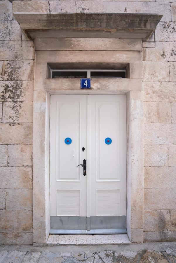 Old Town Makarska Apartments - Central Square Ngoại thất bức ảnh